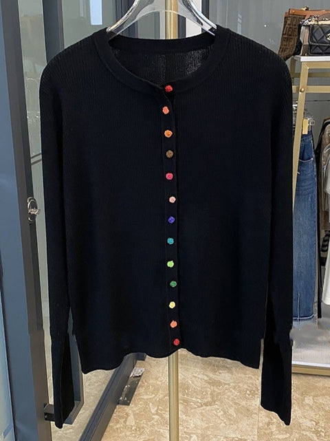 Maglione in cotone con scollo a V e bottoni colorati autunnali da donna