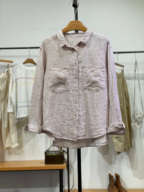 Camicia da donna in lino con colletto rovesciato, motivo a quadri primaverili artistici