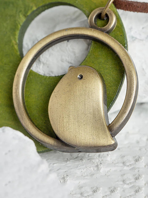 Cute Metal Bird Shape Round Wood Pendant Necklace